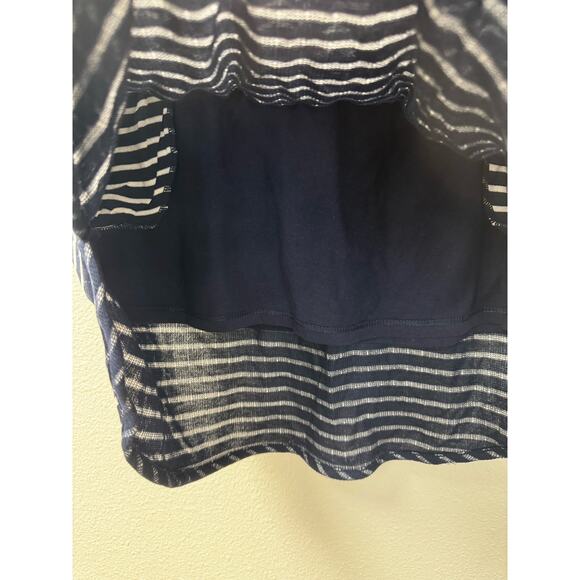 Gap Women’s Skirt Skort Navy Striped Rayon Size‎ Medium - Picture 3 of 8